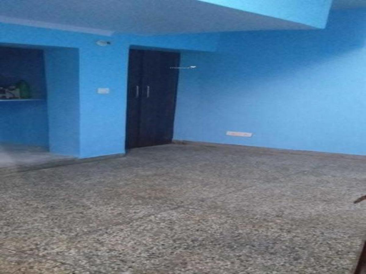 2 bedrooms House in Faridabad, India No. 17192