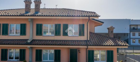 Villa de 6 habitaciónes en Verzuolo, Italy No. 34131 56