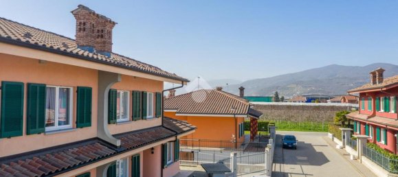 Villa de 6 habitaciónes en Verzuolo, Italy No. 34131 3