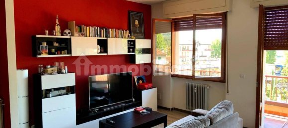 Квартира с 2 спальнями в Пистоя, Италия № 349013 14