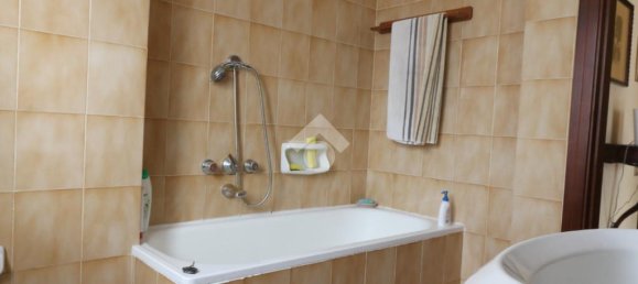 2 Schlafzimmer Wohnung in Lavagna, Italy, Nr. 38492 12