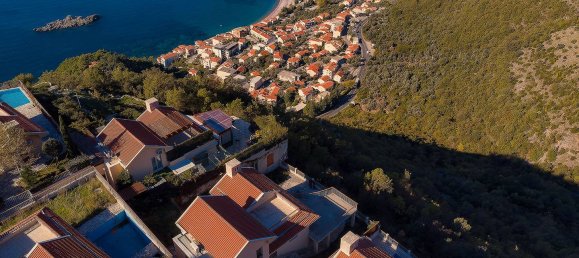 3 bedrooms Villa in Blizikuce, Montenegro No. 225 6