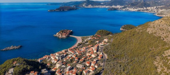 3 bedrooms Villa in Blizikuce, Montenegro No. 225 5