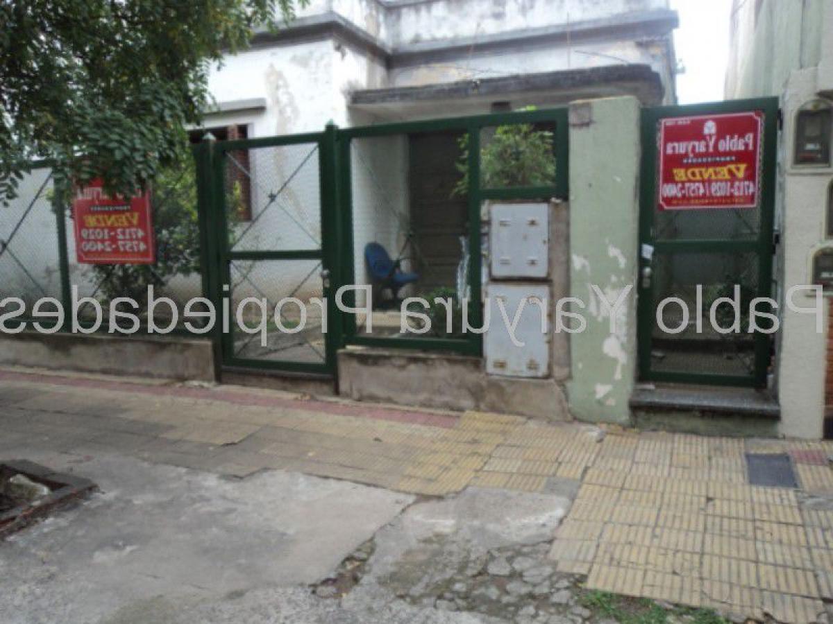 2 bedrooms House in Tres de Febrero, Argentina No. 7590