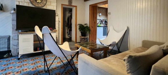 2 bedrooms House in Pernes, France No. 84050 11