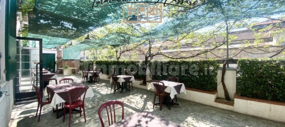 Gewerbliche Immobilie in La Spezia, Italy 137m², Nr. 311419 3