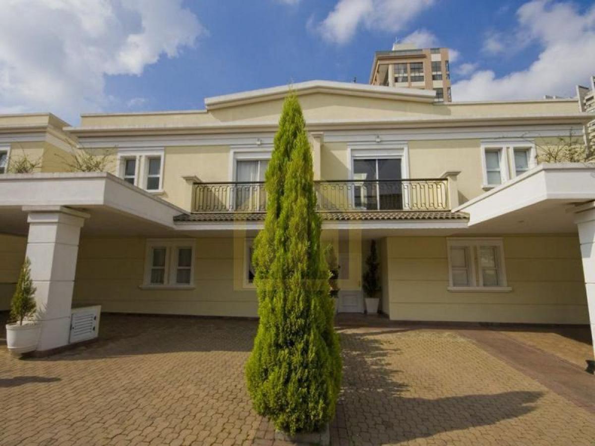 4 bedrooms House in Sao Paulo, Brazil No. 445503