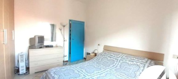 Квартира с 3 комнатами в Виареджо, Италия № 64127 12