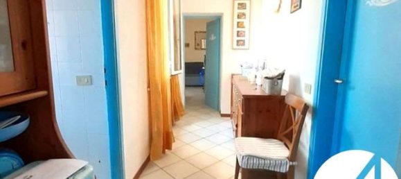 Квартира с 3 комнатами в Виареджо, Италия № 64127 20