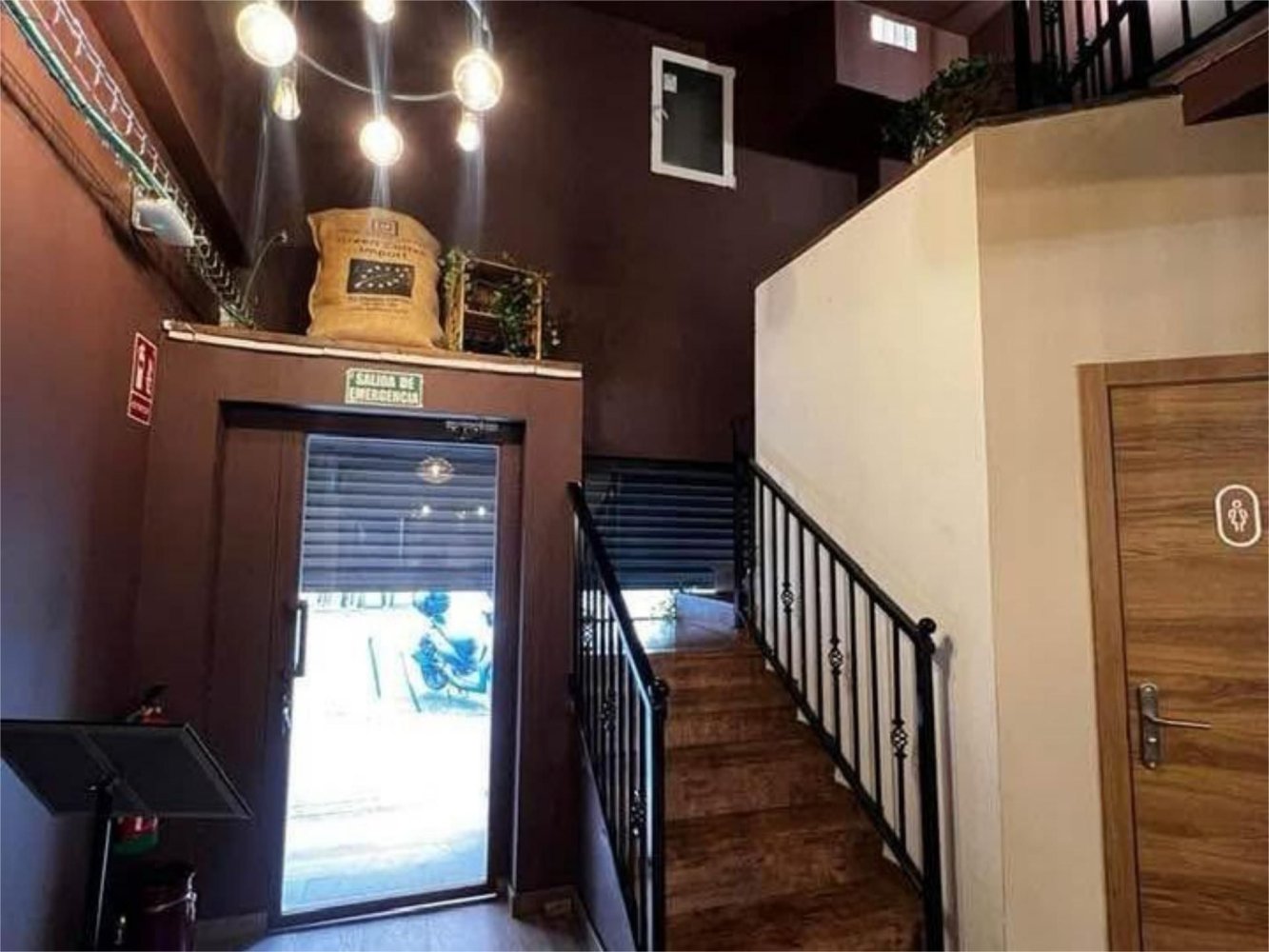 Imóvel comercial em Lleida, Spain 284 m² N.º 188844