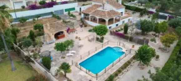 Вилла с 6 спальнями в Аликанте, Испания № 135761 2