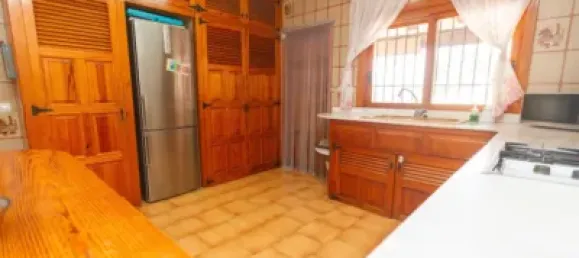 Вилла с 6 спальнями в Аликанте, Испания № 135761 20