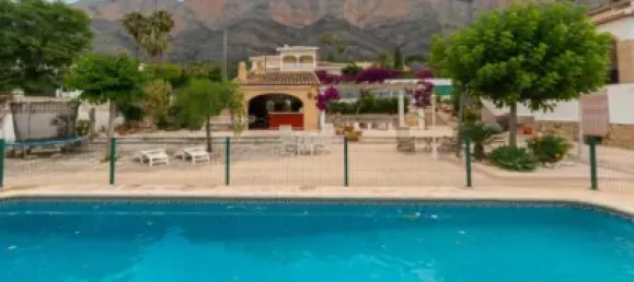 Вилла с 6 спальнями в Аликанте, Испания № 135761 6