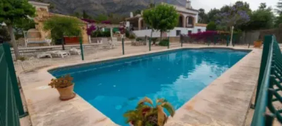 Вилла с 6 спальнями в Аликанте, Испания № 135761 7