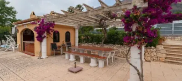 Вилла с 6 спальнями в Аликанте, Испания № 135761 10