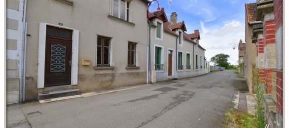 Casa de 2 dormitorios en Le Chatelet, France No. 267913 18