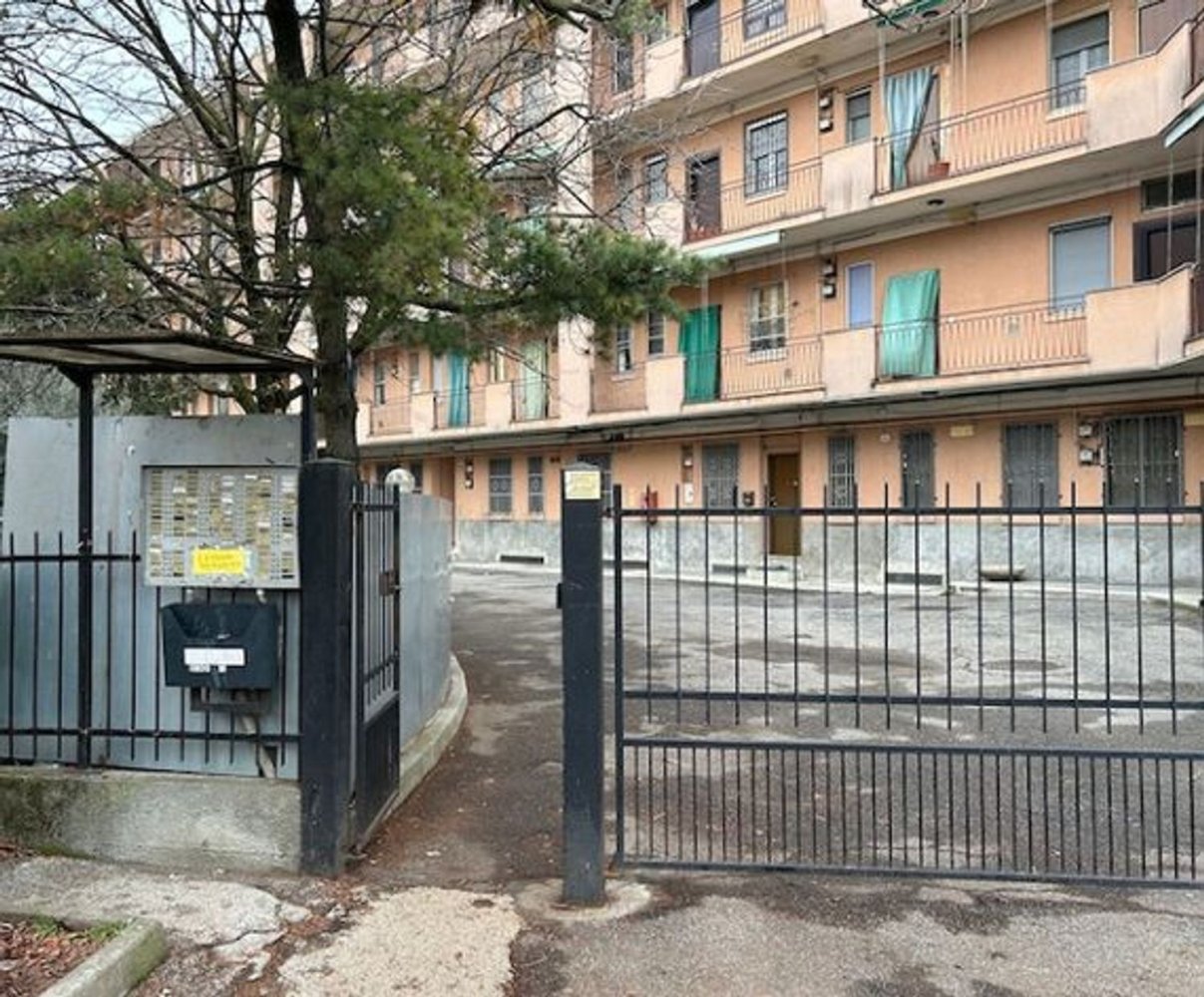 Apartamento de 2 habitaciónes en Locate di Triulzi, Italy No. 7243