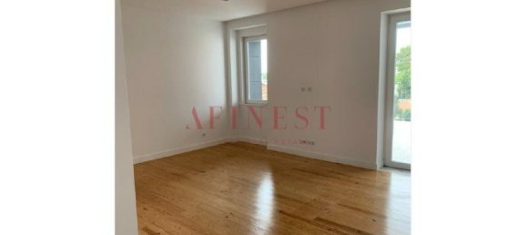 3 bedrooms Duplex in Cascais, Portugal No. 11935 2