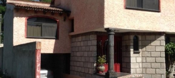 Casa de 4 dormitorios en Querétaro, Mexico No. 160773 2