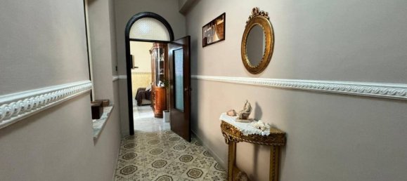 4 bedrooms Apartment in Castellammare di Stabia, Italy No. 263106 10