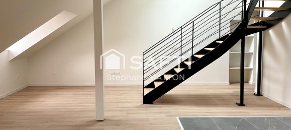 3 bedrooms Duplex in Valenciennes, France No. 238883 2