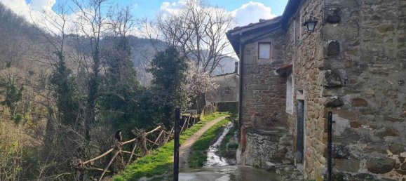 4 rooms House in Reggello, Italy No. 66158 3