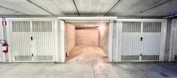 15m² Garage in Lainate, Italy No. 373638 10