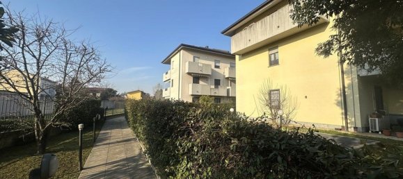 4 rooms Duplex in Desio, Italy No. 78993 37