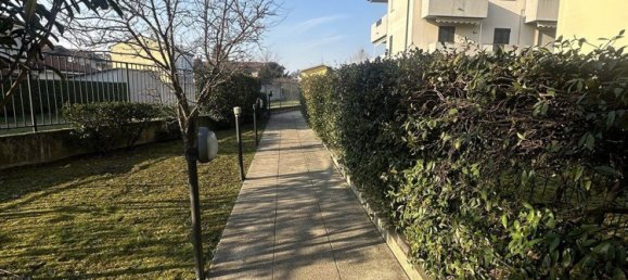 4 rooms Duplex in Desio, Italy No. 78993 34