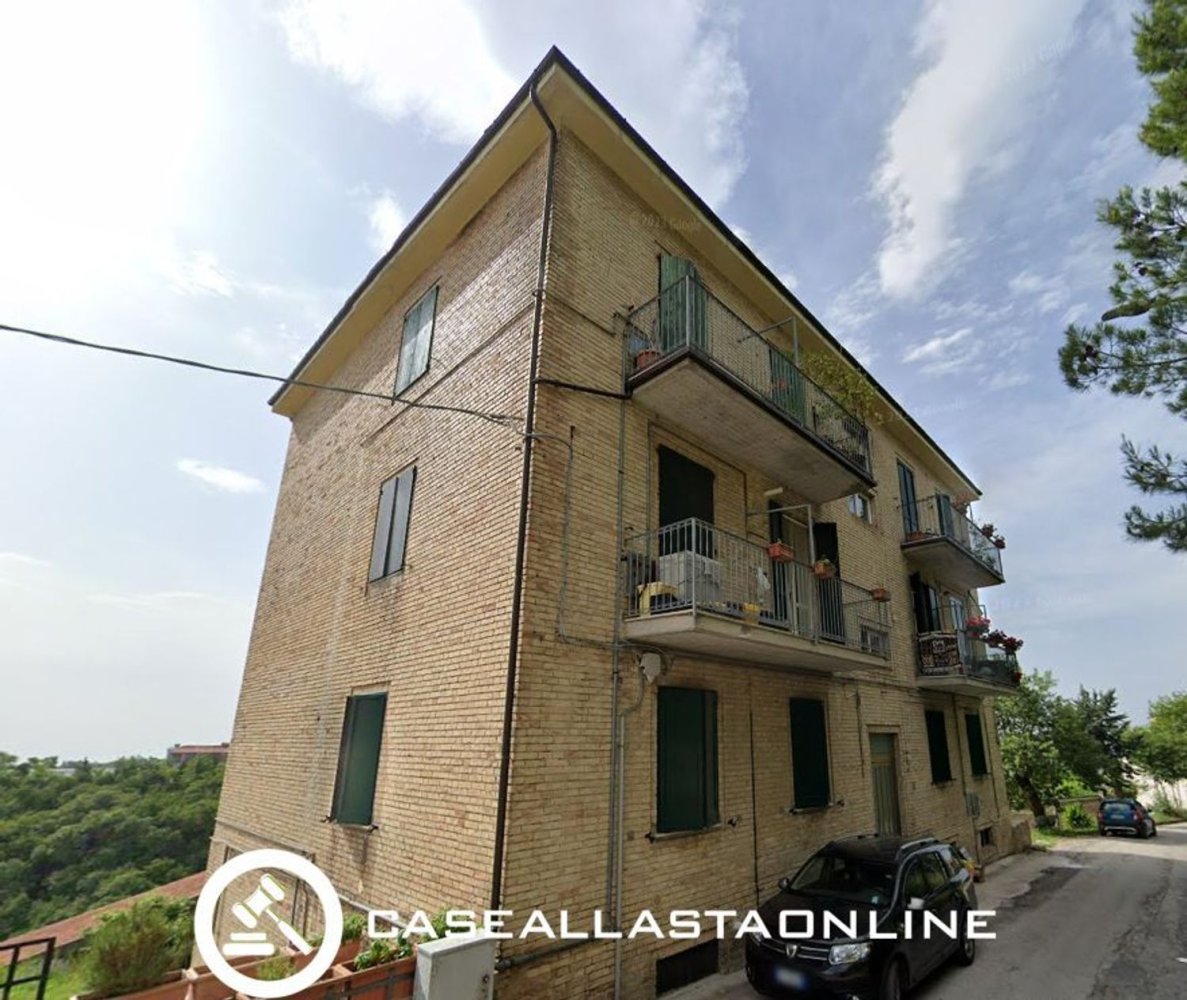 4 bedrooms Apartment in Ripatransone, Italy No. 318789