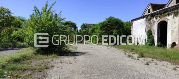 300m² Commercial property in Pavia, Italy No. 278441 2