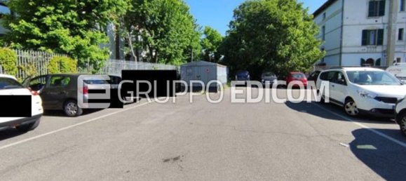 300m² Commercial property in Pavia, Italy No. 278441 5