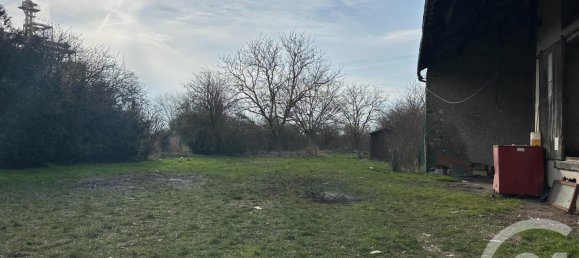 Studio in Pithiviers, France No. 45050 4