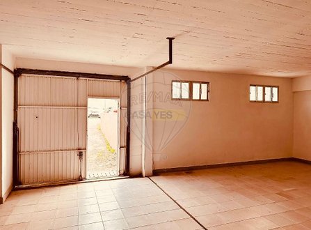 394m² Warehouse in Casal de Cambra, Portugal No. 94141