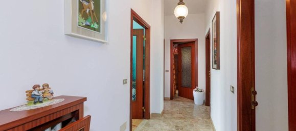 7 rooms Villa in Mezzago, Italy No. 42624 11