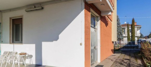 7 rooms Villa in Mezzago, Italy No. 42624 5