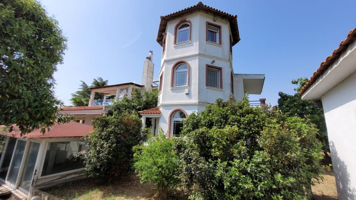 8 bedrooms Villa in Thessaloniki, Greece No. 8303