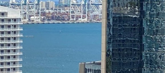 1 dormitorio propiedad comercial en venta en Miami, Miami-Dade, Florida, USA № 614225 10
