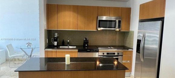 1 dormitorio propiedad comercial en venta en Miami, Miami-Dade, Florida, USA № 614225 4