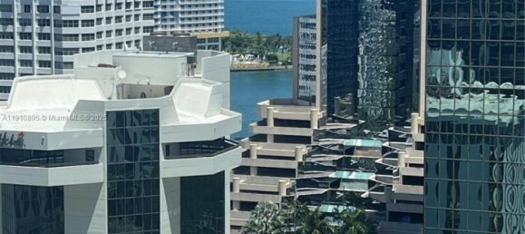 1 dormitorio propiedad comercial en venta en Miami, Miami-Dade, Florida, USA № 614225 11