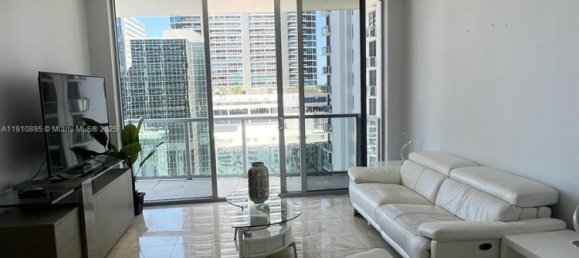 1 dormitorio propiedad comercial en venta en Miami, Miami-Dade, Florida, USA № 614225 2