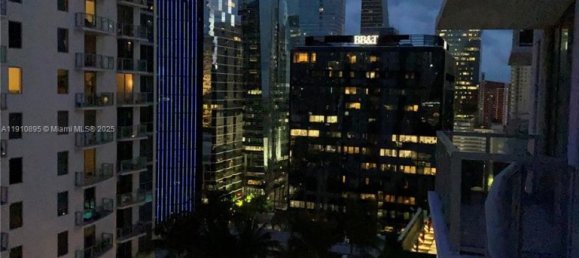 1 dormitorio propiedad comercial en venta en Miami, Miami-Dade, Florida, USA № 614225 12
