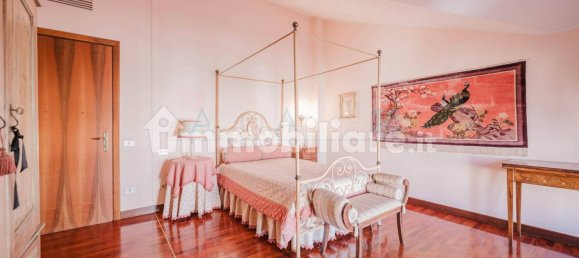 4 bedrooms Apartment in Padua, Italy No. 216850 9