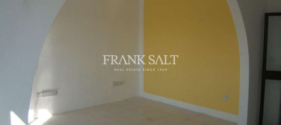 Bureau à Msida, Malta 83m² No. 12581 4