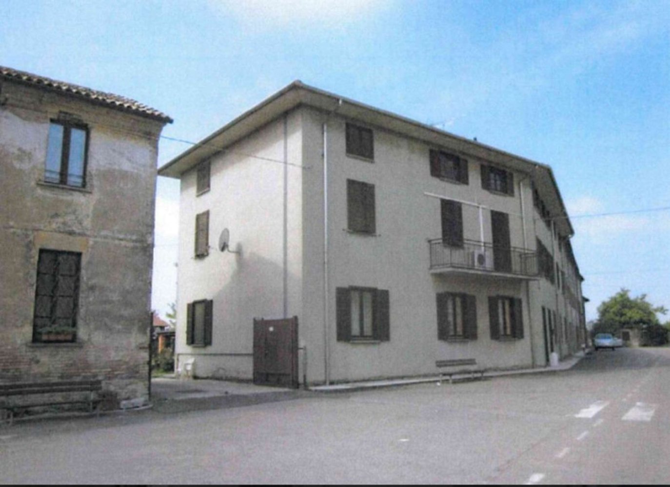 3 rooms Apartment in Voghera, Italy No. 180049