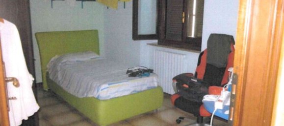 3 rooms Apartment in Voghera, Italy No. 180049 15