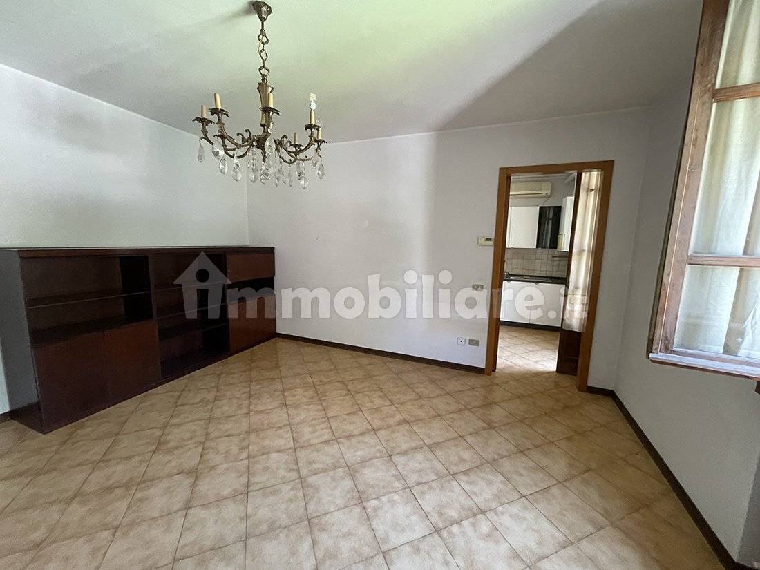 Квартира с 2 спальнями в Казальмаджоре, Италия № 311278