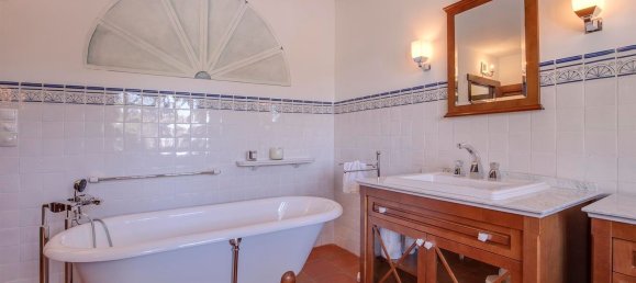 5 bedrooms House in Marbella, Spain No. 75192 21