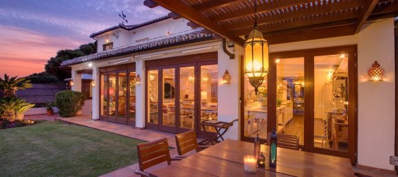 5 bedrooms House in Marbella, Spain No. 75192 2