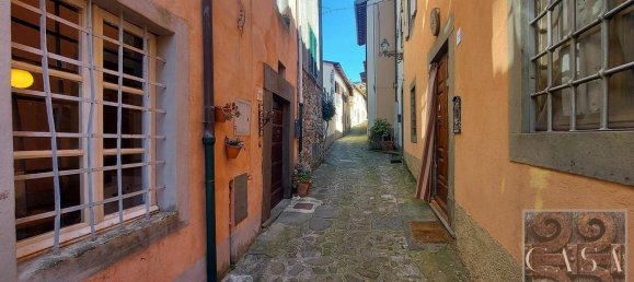 Casa de 2 dormitorios en Coreglia Antelminelli, Italy No. 705 4